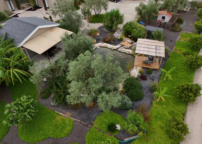 Nafplio Lodge